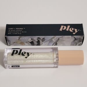 Pley Beauty Lust + Found Glossy Lip Lacquer Billie new in box makeup cosmetics